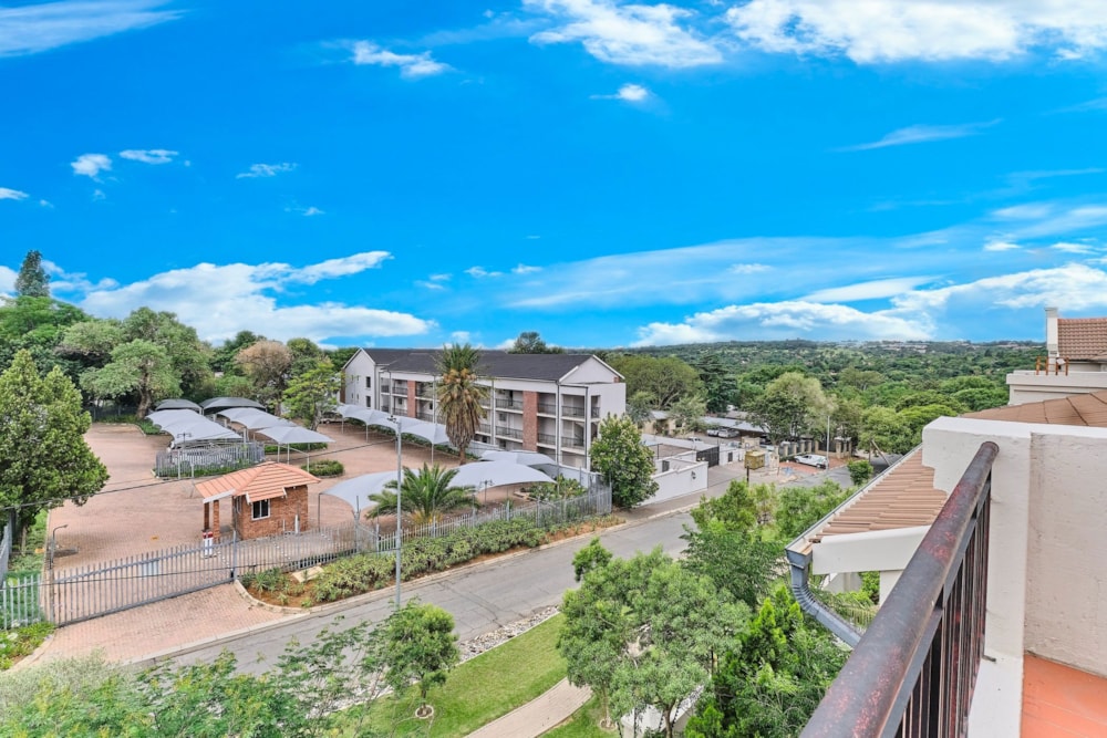 Double-storey apartment for sale in Rivonia - HP1749338