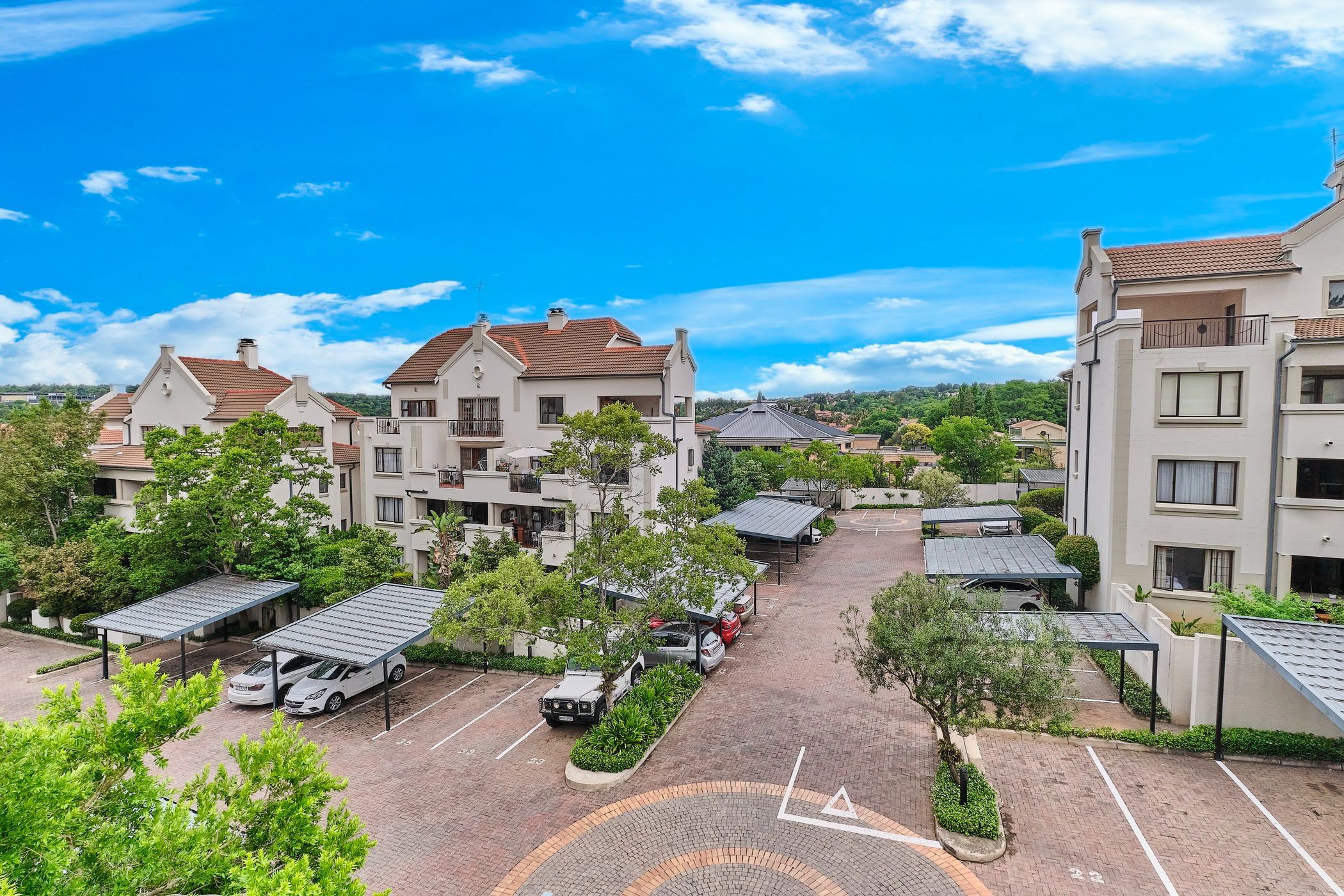 Double-storey apartment for sale in Rivonia - HP1749338