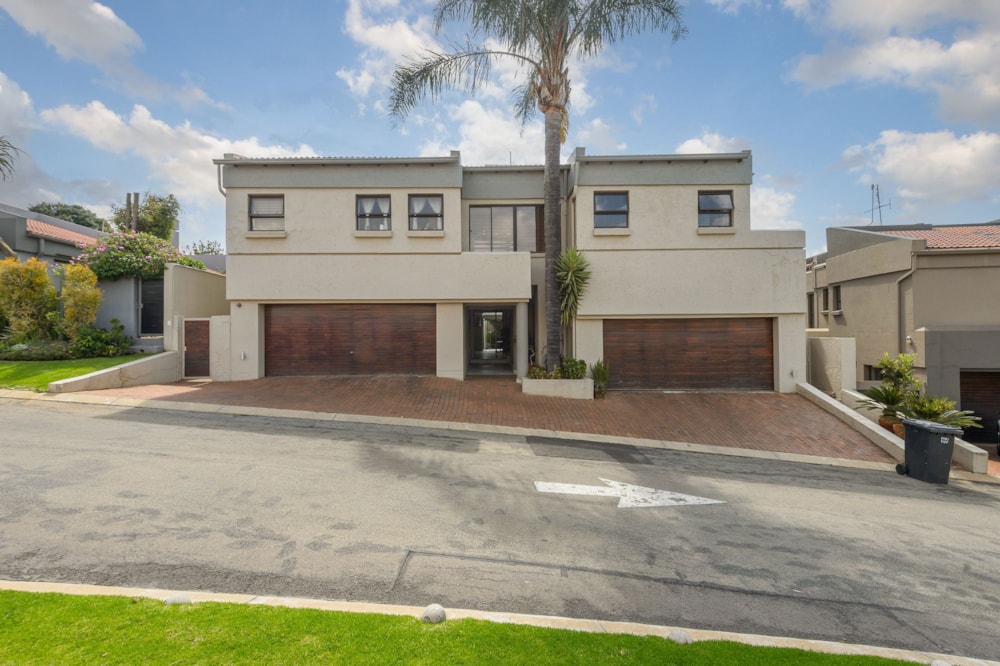 Double-storey cluster for sale in Linksfield - BED1644111