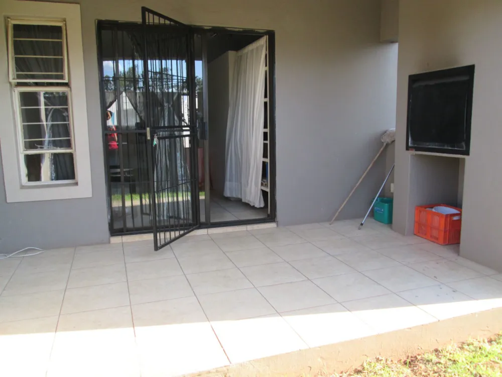 Townhouse let in Brenthurst - 1BJ1733397 Townhouse let in Brenthurst - 1BJ1733397