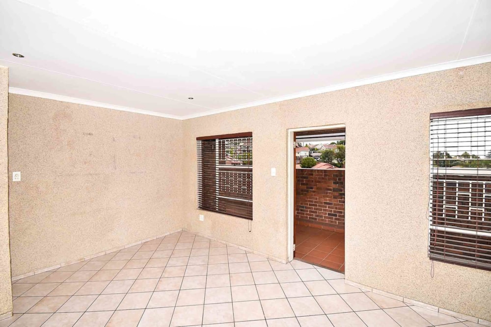 Apartment sold in Wilro Park - RDT1642256 Apartment sold in Wilro Park - RDT1642256