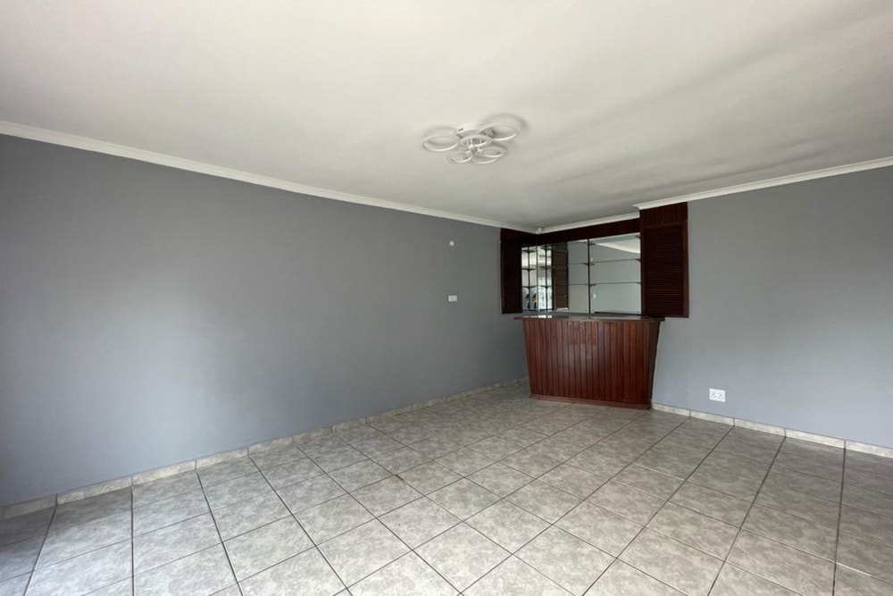 House let in Athlone Park - 1WB1685471 House let in Athlone Park - 1WB1685471