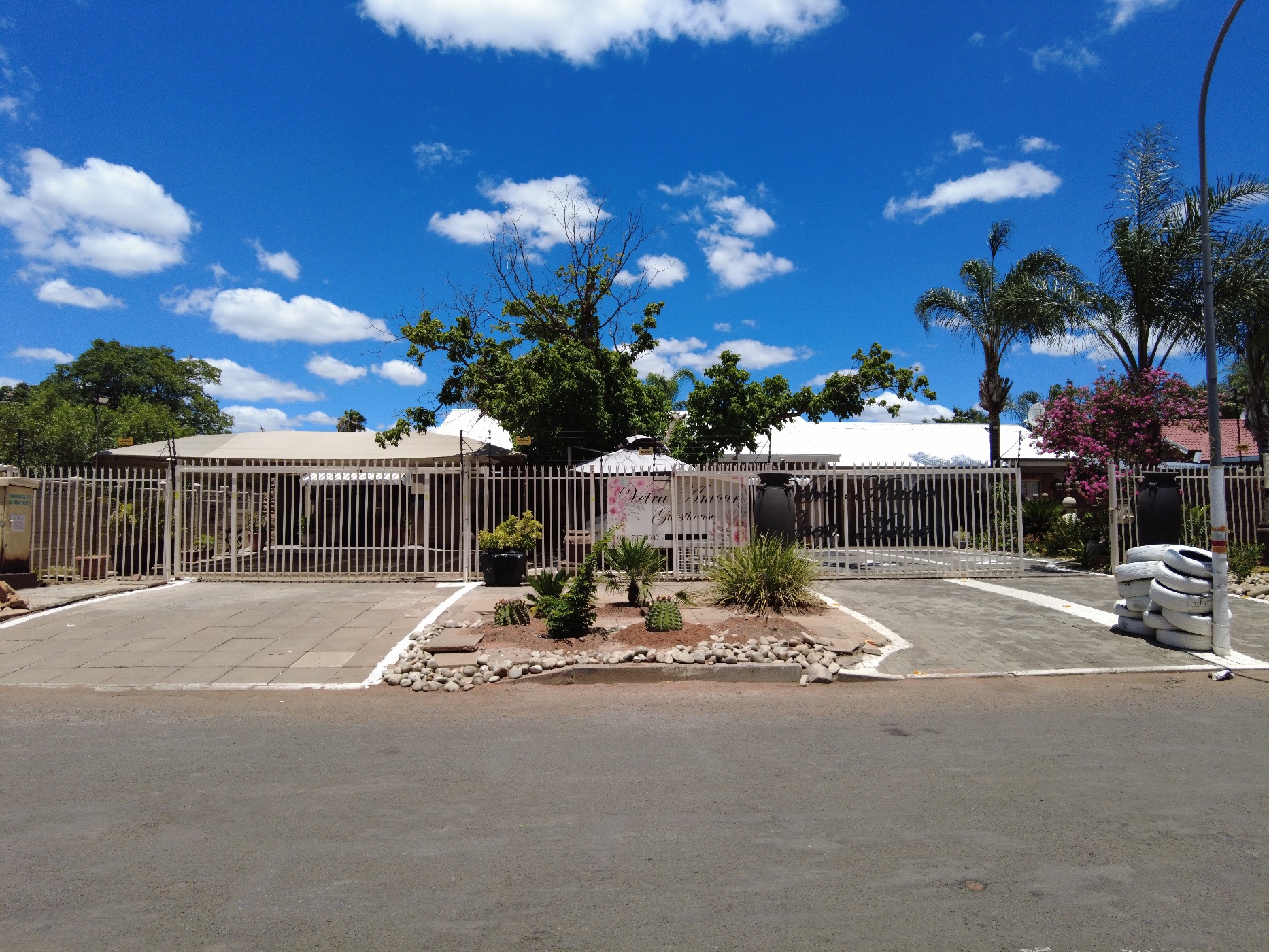 Commercial Building for sale in Rhodesdene - 1KJ1645537