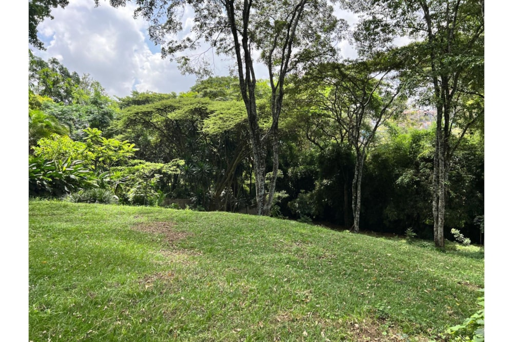 Residential vacant land sold in Muthaiga, Kenya - 3KE1494640 Residential vacant land sold in Muthaiga, Kenya - 3KE1494640