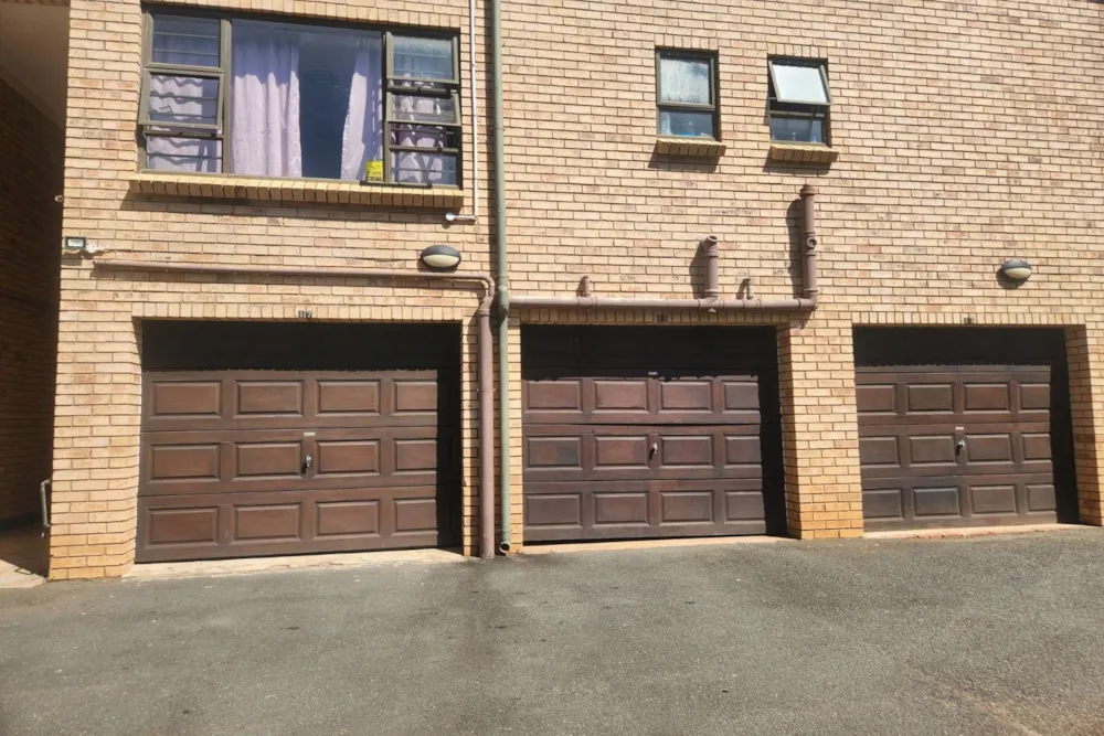 Apartment for sale in Amanzimtoti - 1WB1644419