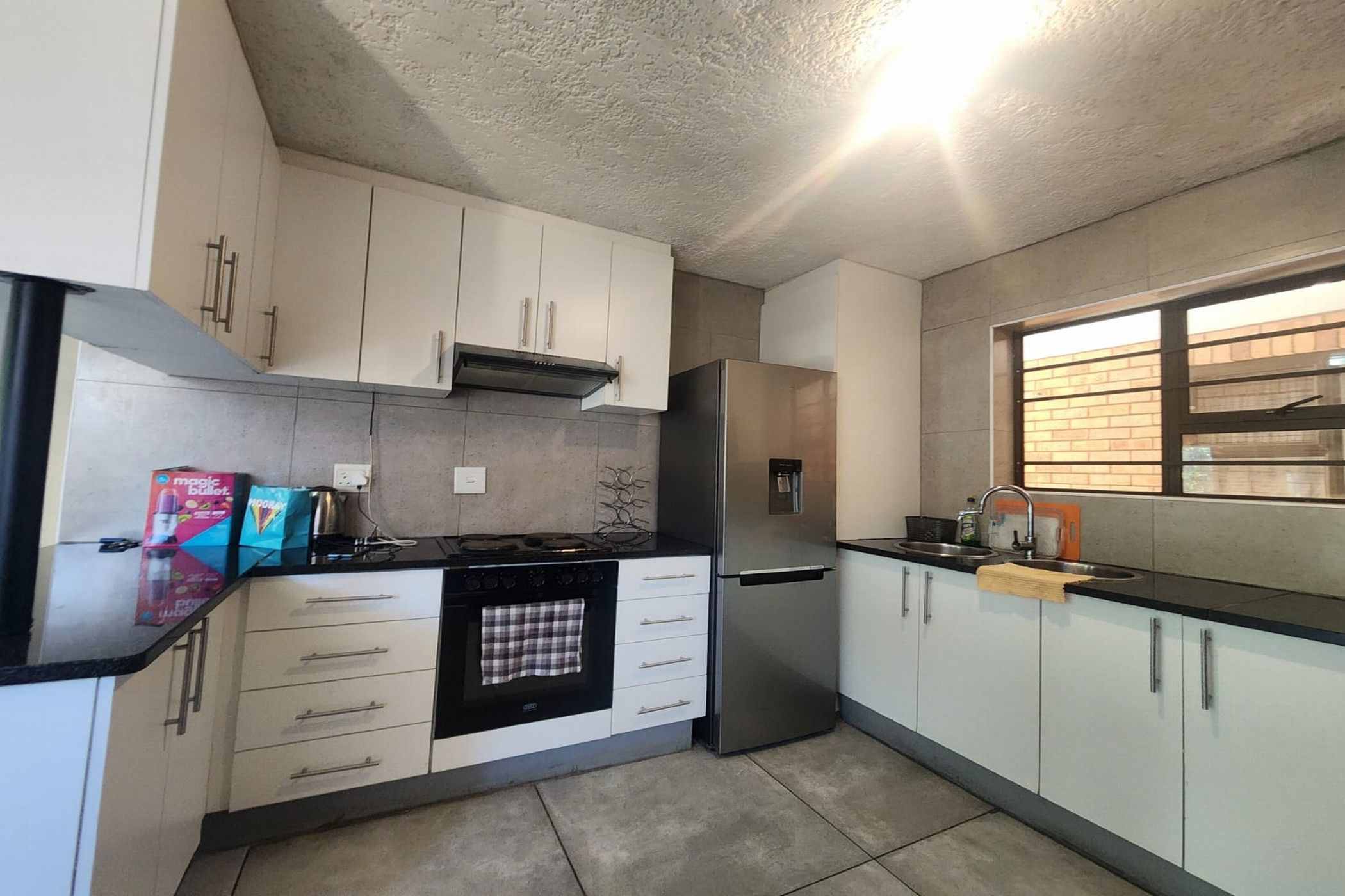 Apartment for sale in Amanzimtoti - 1WB1644419