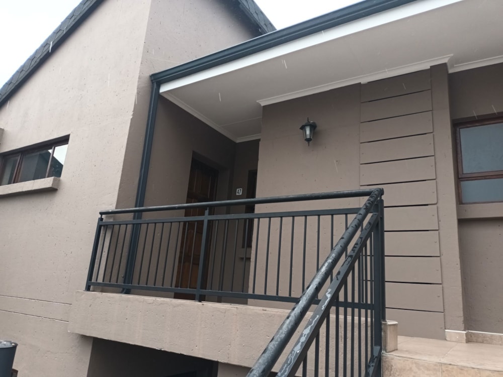 Apartment for sale in Helderwyk Estate - 1BJ1709144 Apartment for sale in Helderwyk Estate - 1BJ1709144