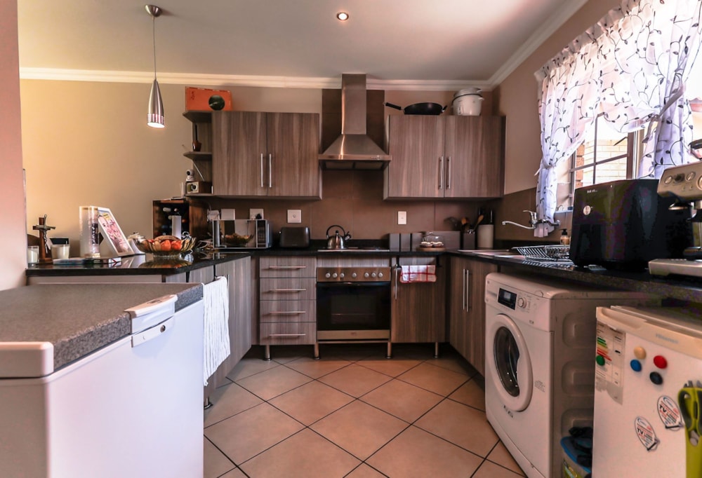 Townhouse sold in Mooikloof Ridge - PT1643049 Townhouse sold in Mooikloof Ridge - PT1643049