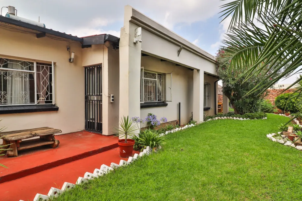 House sold in Eldorado Park - 1GV1640889