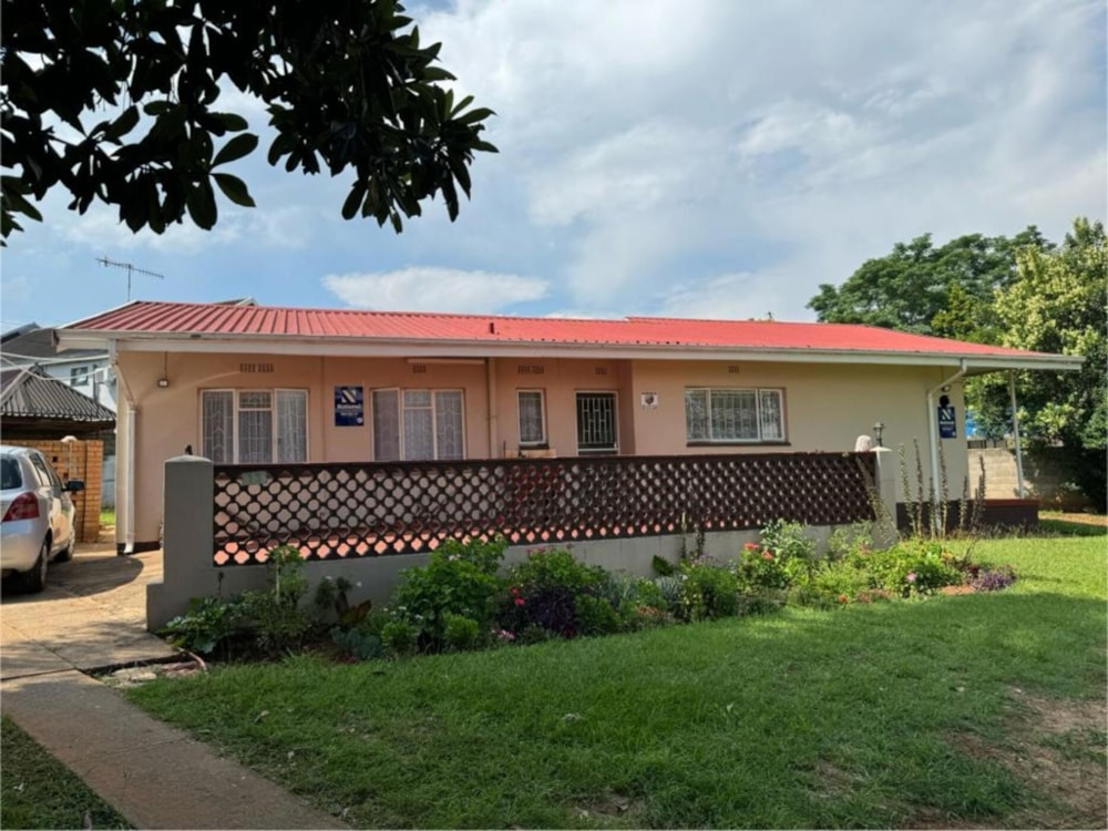 House for sale in Newcastle - 1NW1641657 House for sale in Newcastle - 1NW1641657