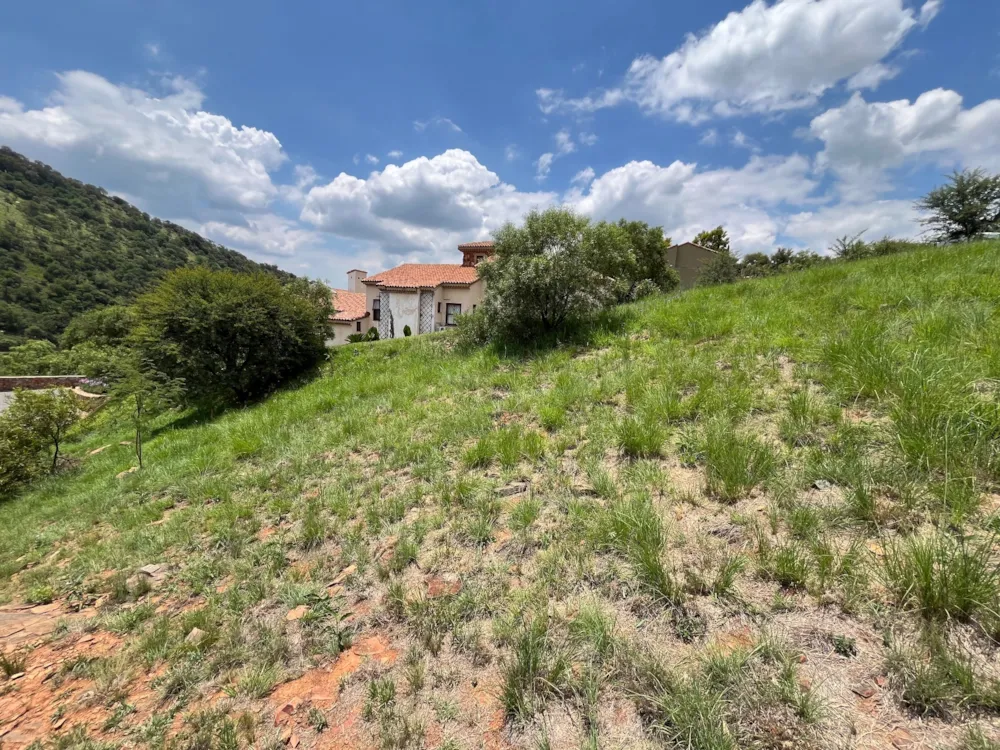 Vacant land for sale in Estate D Afrique - 1HR1641747 Vacant land for sale in Estate D Afrique - 1HR1641747
