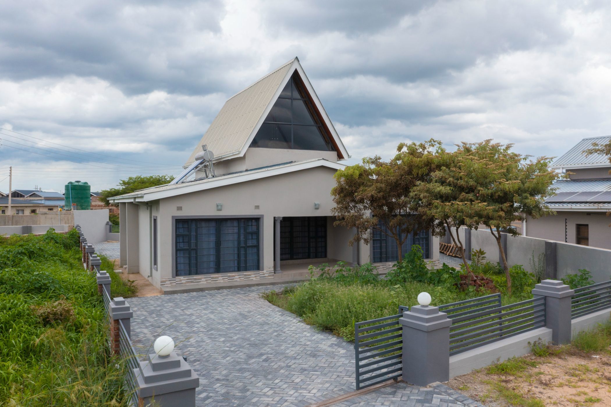 Cluster for sale in Arlington, Zimbabwe - 3ZB1641888