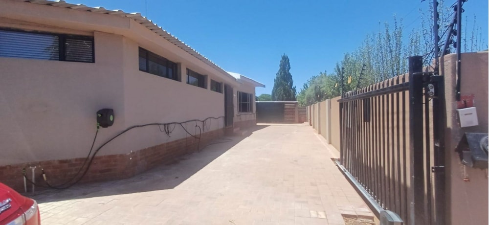 House for sale in Oosterville - 1KAH1751757