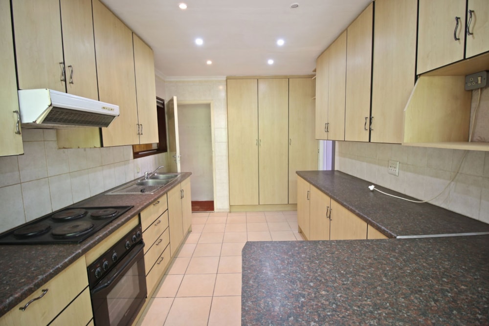 Apartment to rent in Bothasig - 1PLA1742214