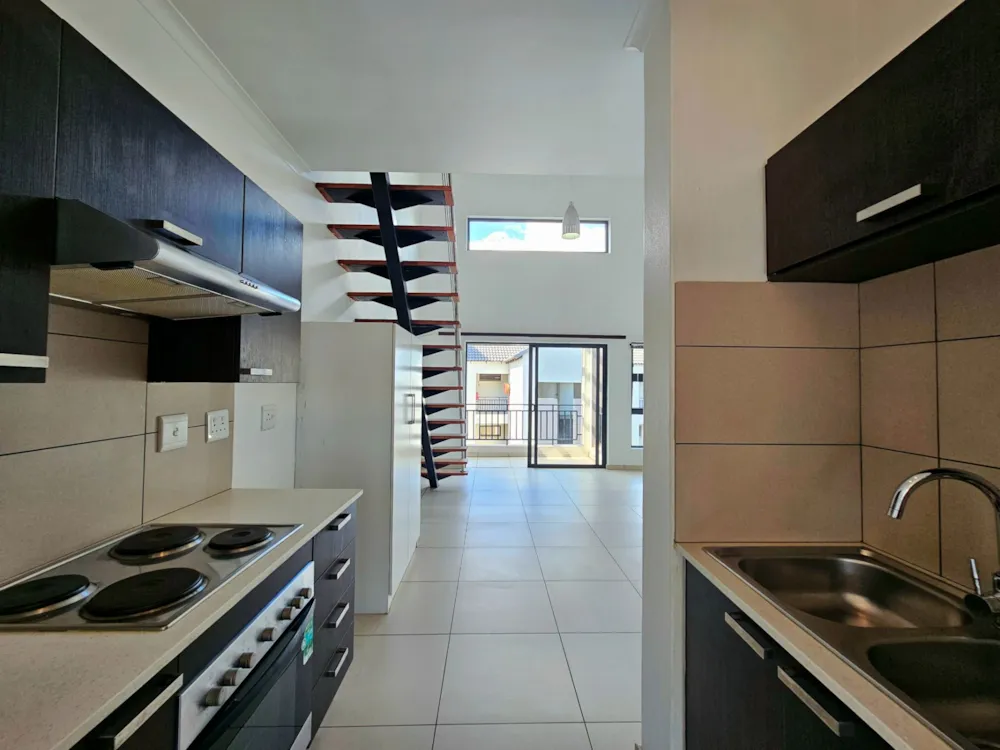 Bachelor apartment let in Dainfern Area - FYL1736108 Bachelor apartment let in Dainfern Area - FYL1736108
