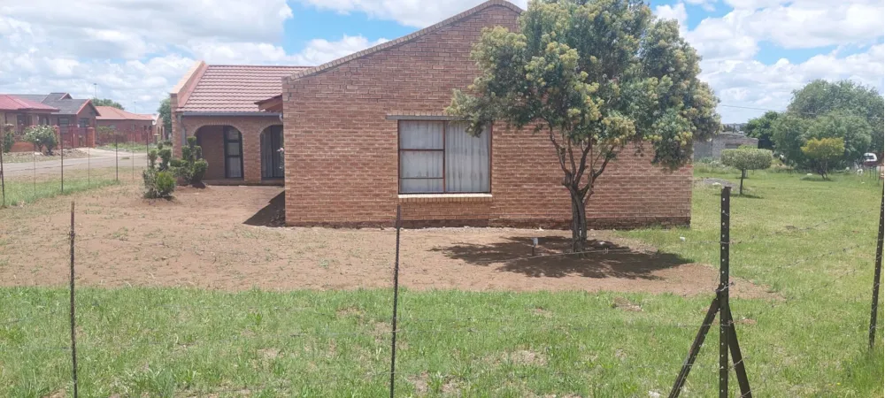 House for sale in Botshabelo - 1BX1642253 House for sale in Botshabelo - 1BX1642253