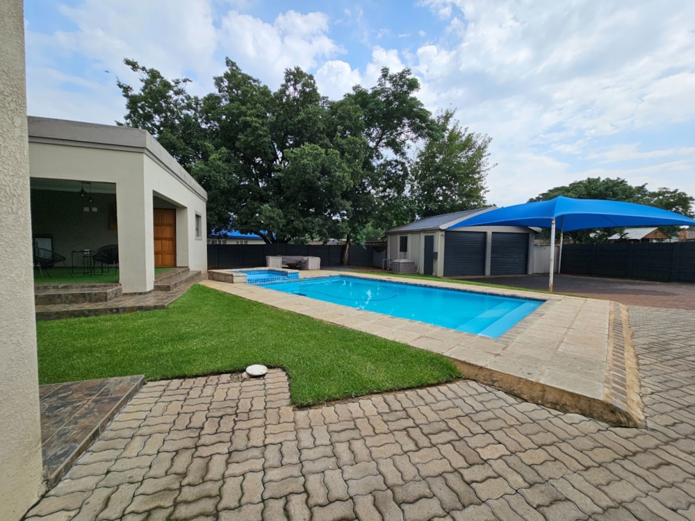 House for sale in Meyerton Central - 1VT1677265 House for sale in Meyerton Central - 1VT1677265