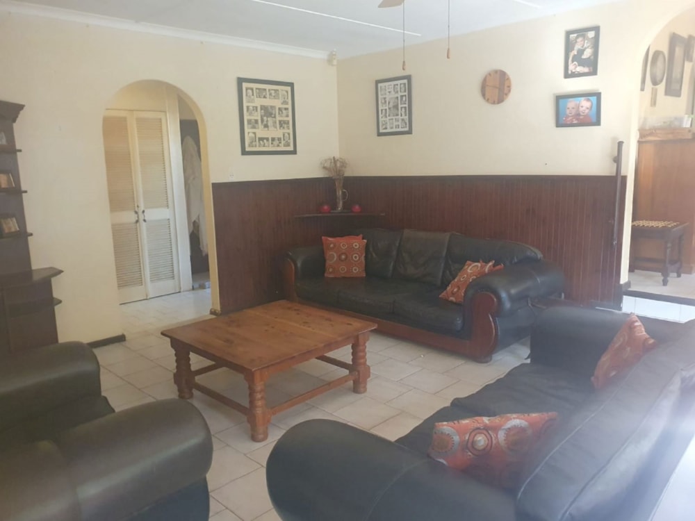 House for sale in Umkomaas - 1si1642544