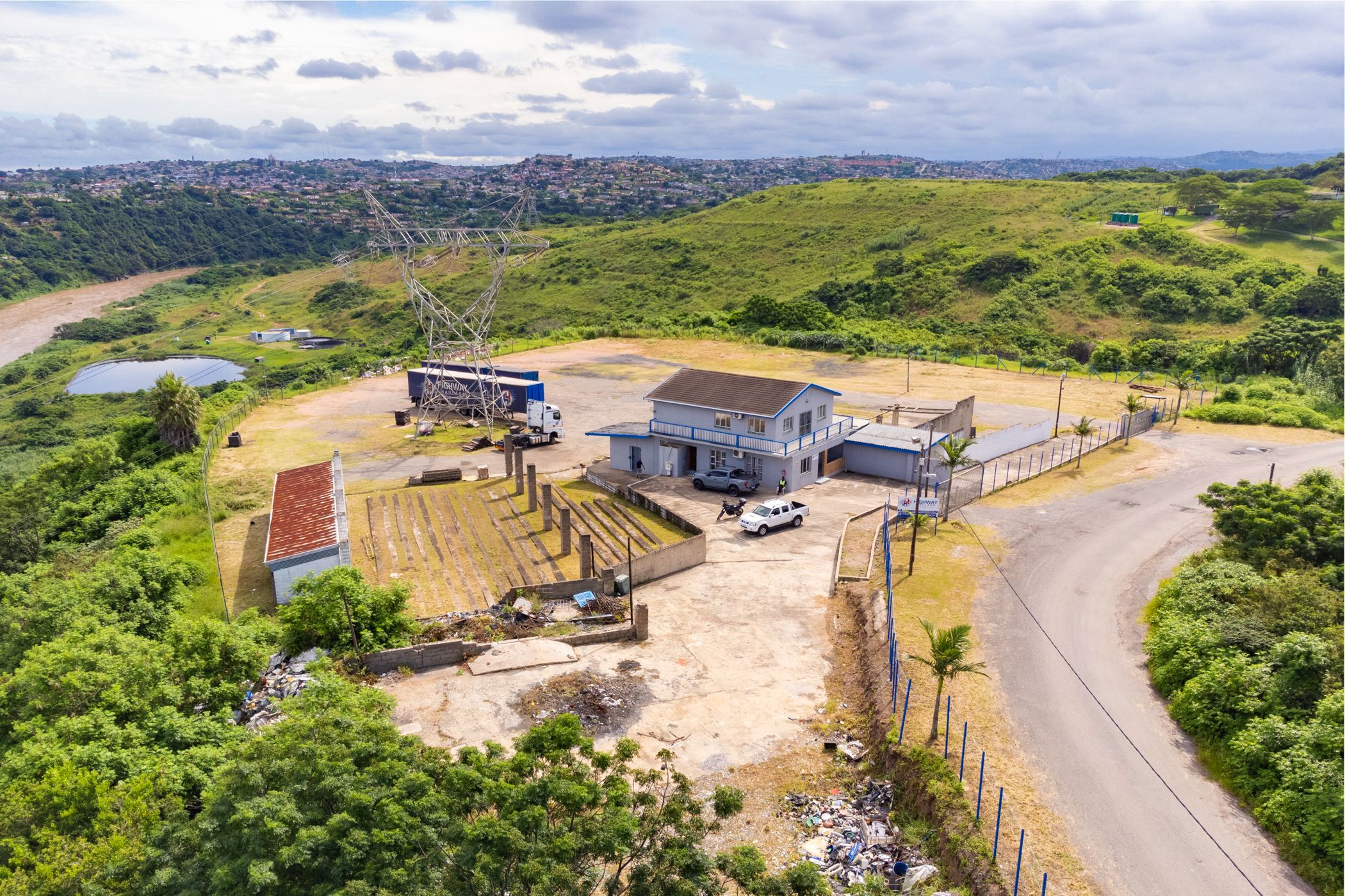 Commercial industrial property for sale in Chatsworth, KwaZulu-Natal - 1PU1642685