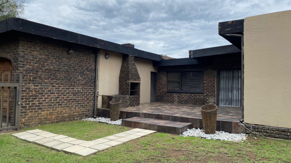 House for sale in Sharon Park - 1SP1642794