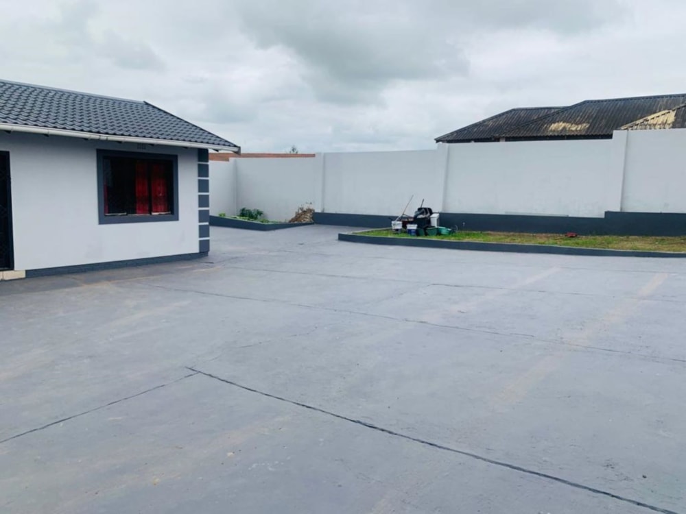 House let in Mthatha Central - 1MH1680012 House let in Mthatha Central - 1MH1680012