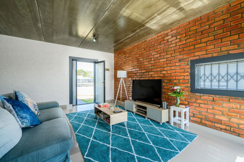 Double-storey house for sale in Parsons Vlei - 1PLZ1642956 Double-storey house for sale in Parsons Vlei - 1PLZ1642956