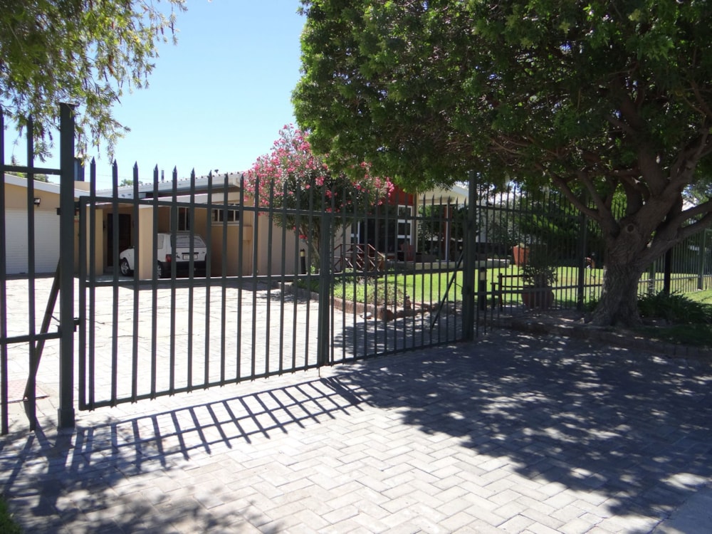House sold in Hospital Hill, Beaufort West - 1KK1643189 House sold in Hospital Hill, Beaufort West - 1KK1643189