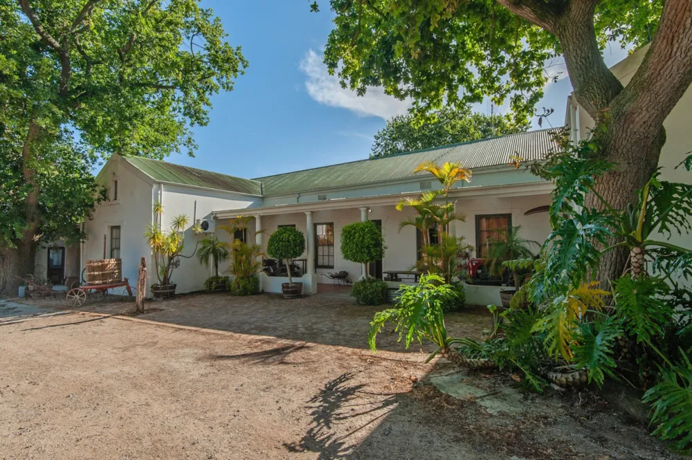 Wine farm sold in Stellenbosch Farms - ST1643322 Wine farm sold in Stellenbosch Farms - ST1643322