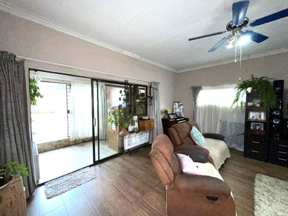 House for sale in Rensburg - 1SP1643556