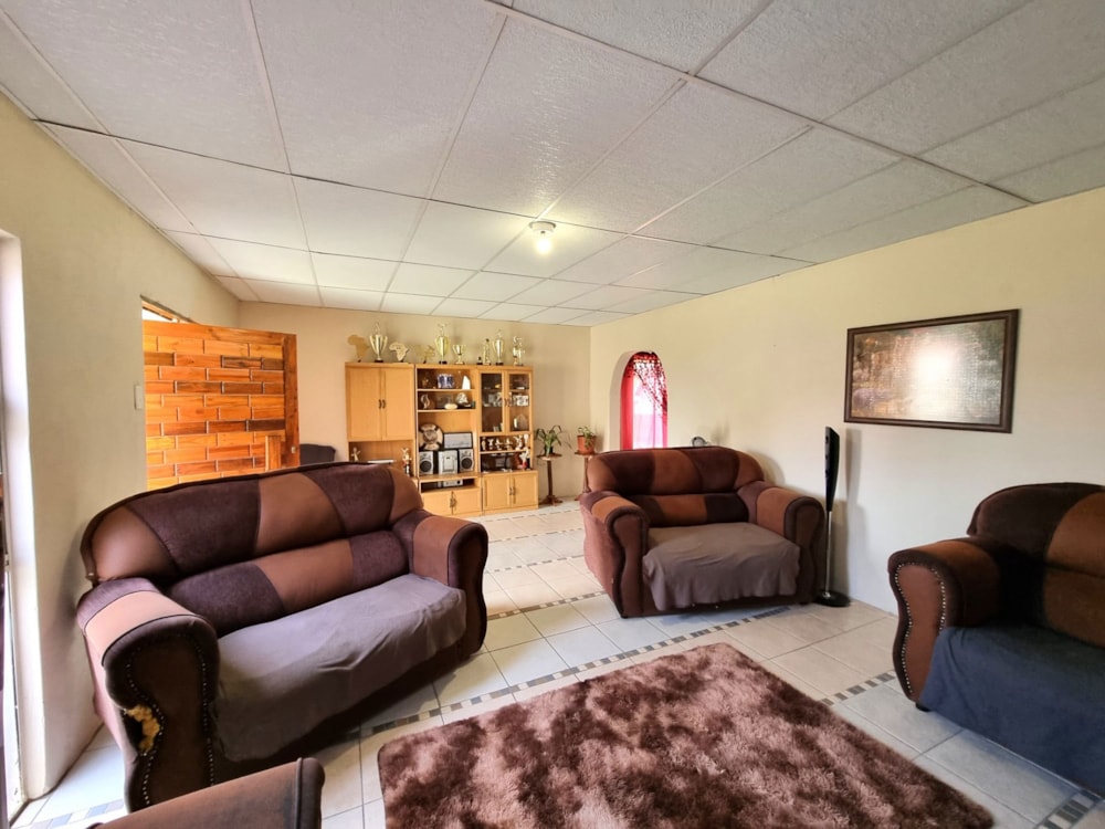 House for sale in Rensburg - 1SP1700886