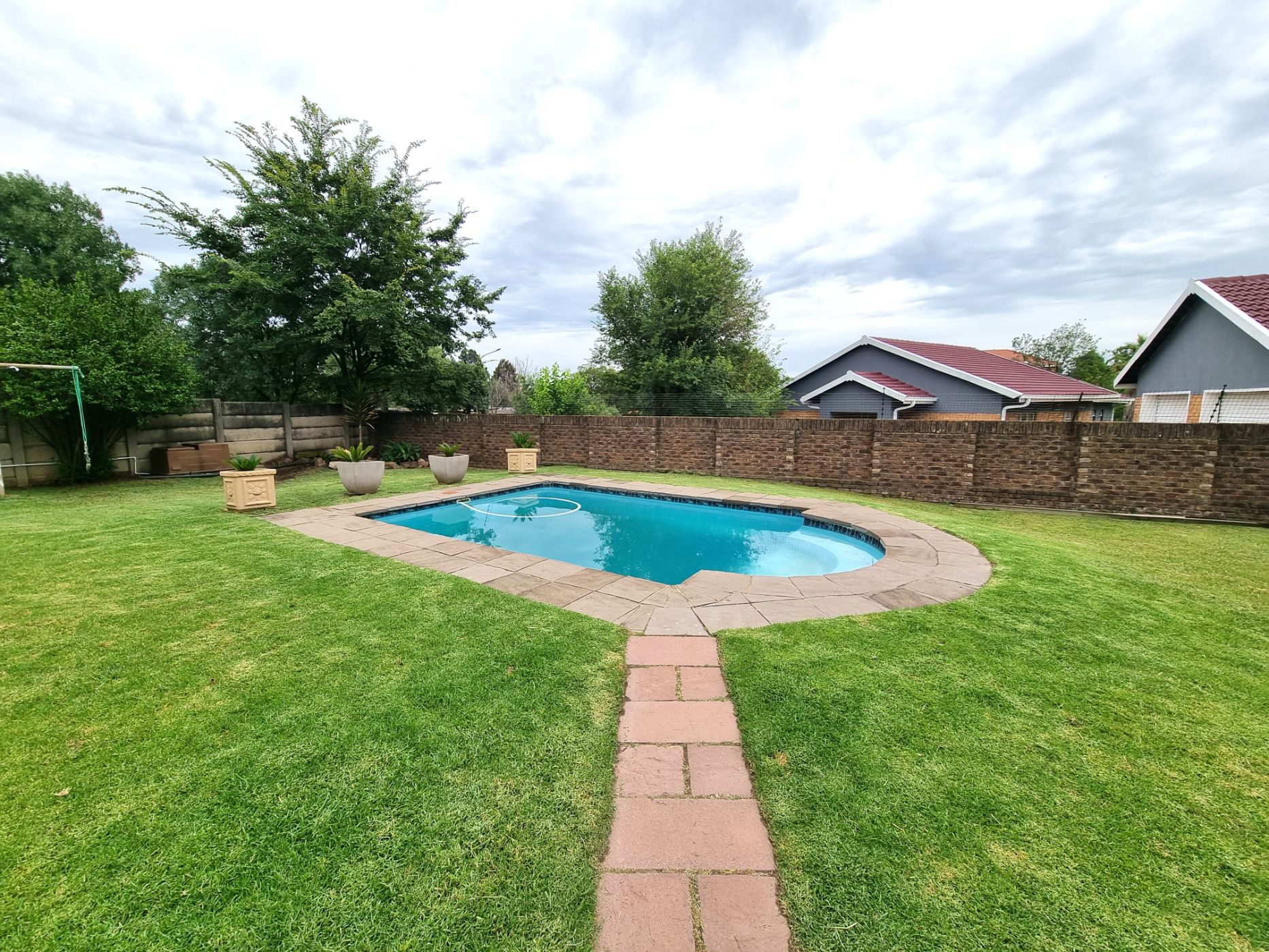 House for sale in Rensburg - 1SP1700886