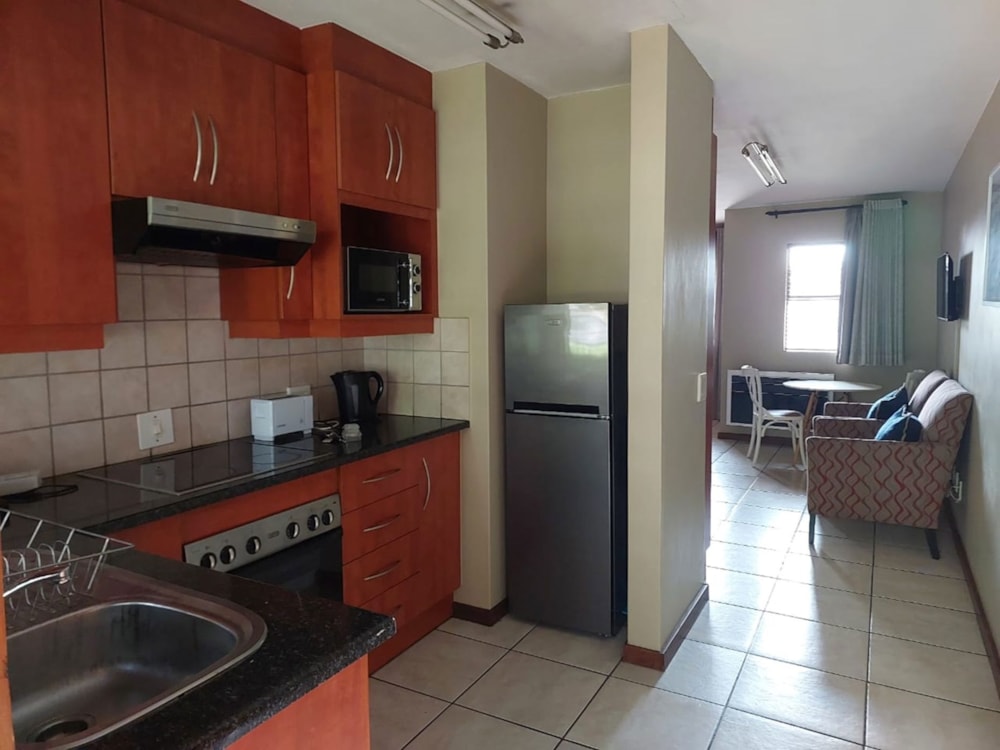Bachelor apartment to rent in Hatfield - PTL1643784