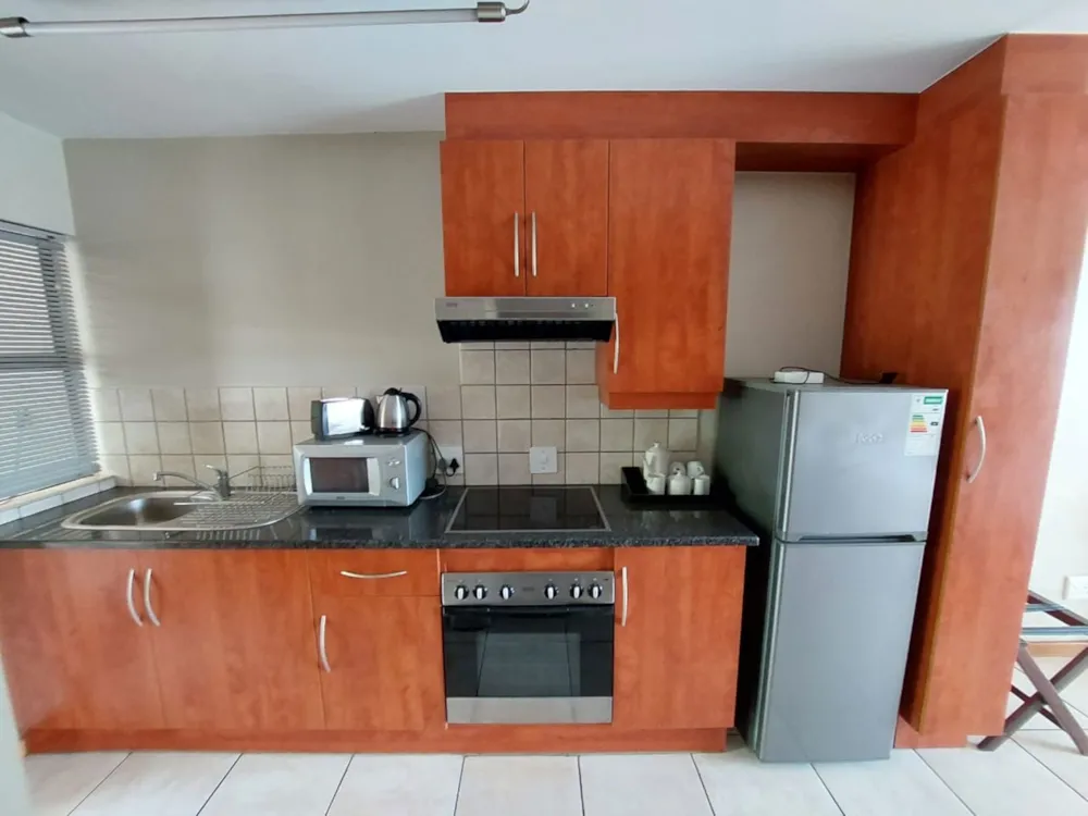 Bachelor apartment let in Hatfield - PTL1643782 Bachelor apartment let in Hatfield - PTL1643782
