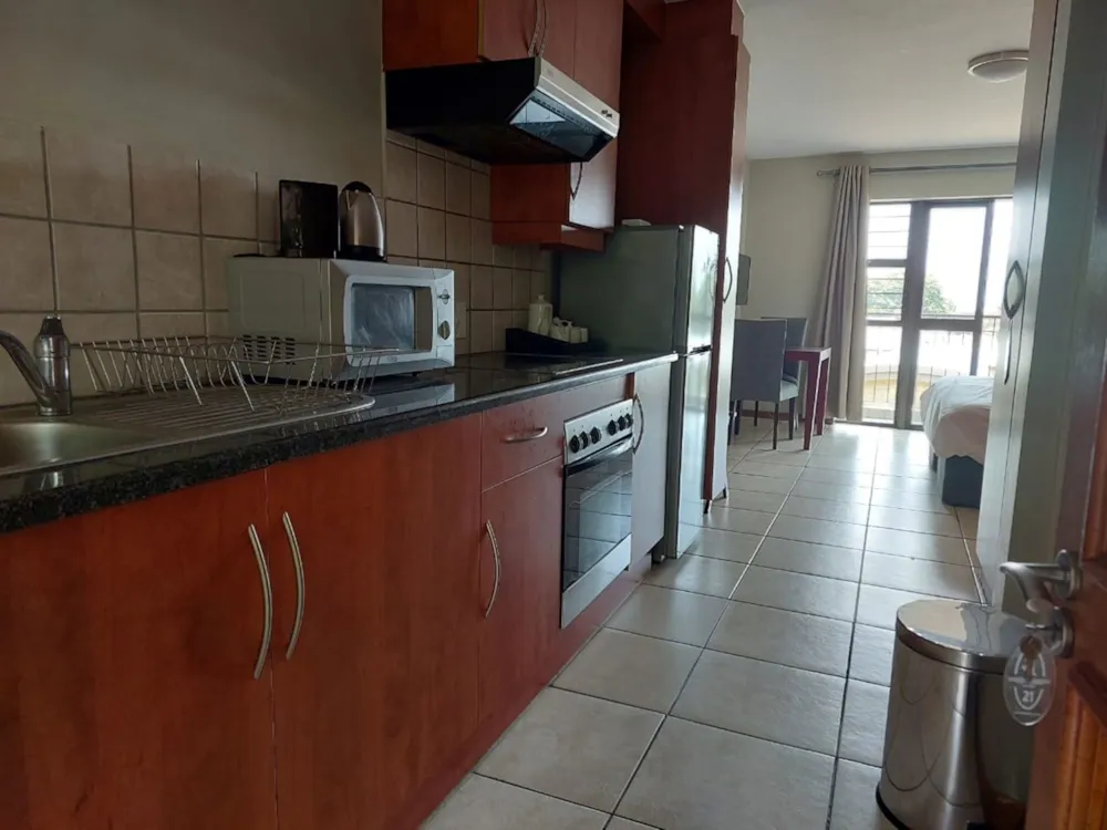 Bachelor apartment let in Hatfield - PTL1643782 Bachelor apartment let in Hatfield - PTL1643782