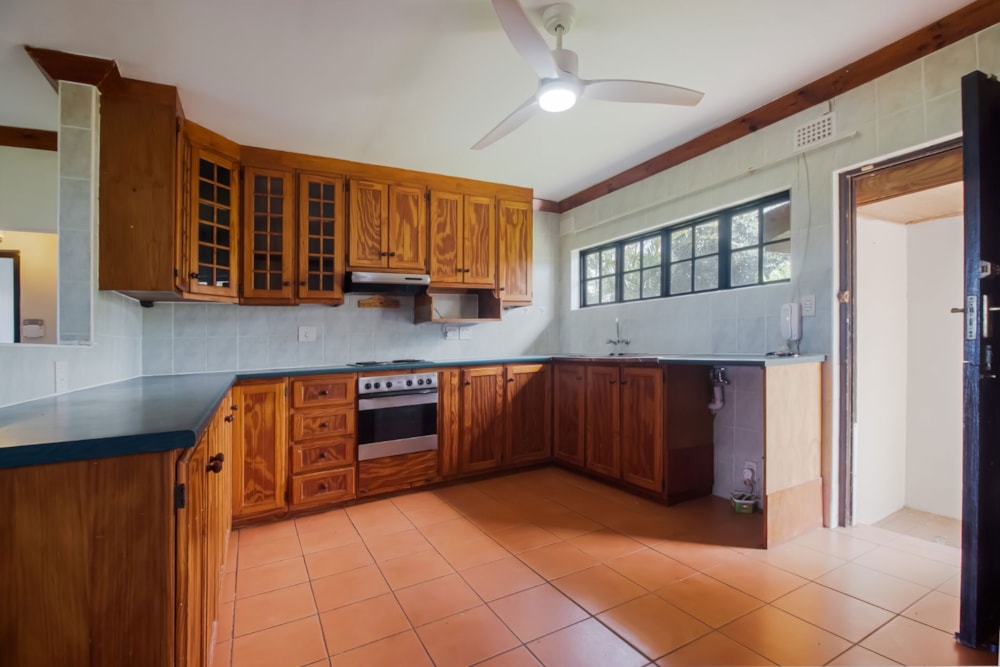House for sale in Port Edward - 1PD1644077
