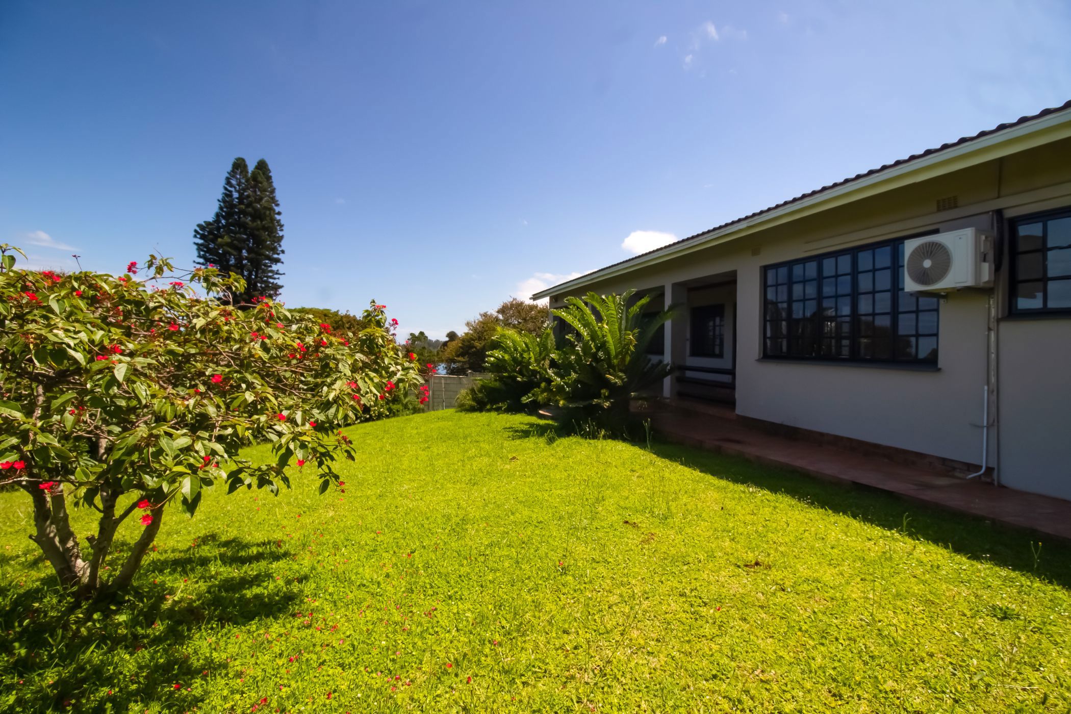 House for sale in Port Edward - 1PD1644077