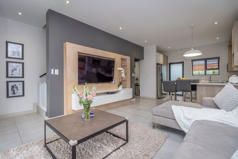 Security estate home for sale in Pinehaven - 1KR1716827 Security estate home for sale in Pinehaven - 1KR1716827