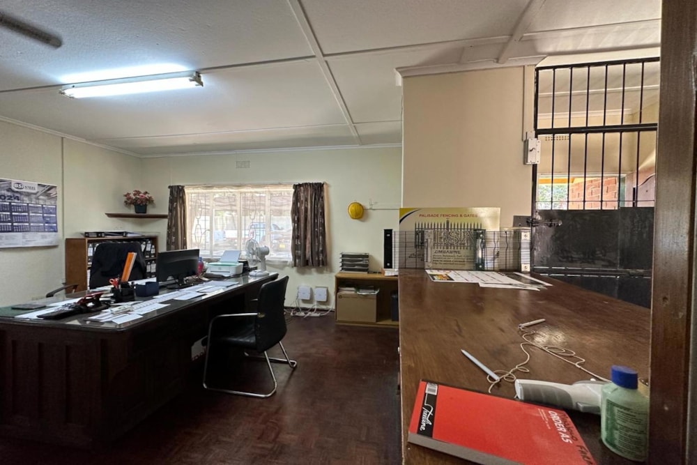 Commercial Building for sale in Bulawayo, Zimbabwe - 3ZB1644134