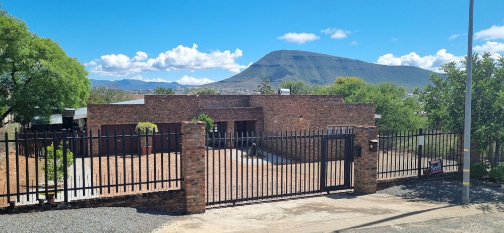 House for sale in Graaff-Reinet - 1KK1644217