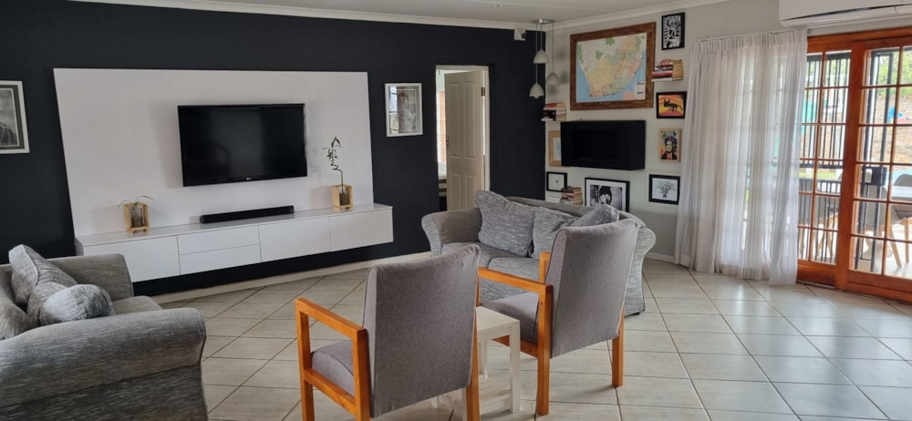 House for sale in Graaff-Reinet - 1KK1644217