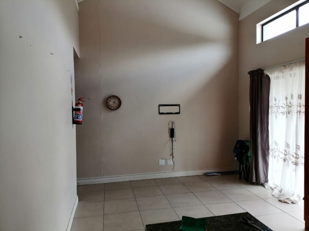 House for sale in Queenstown - 1MH1644312