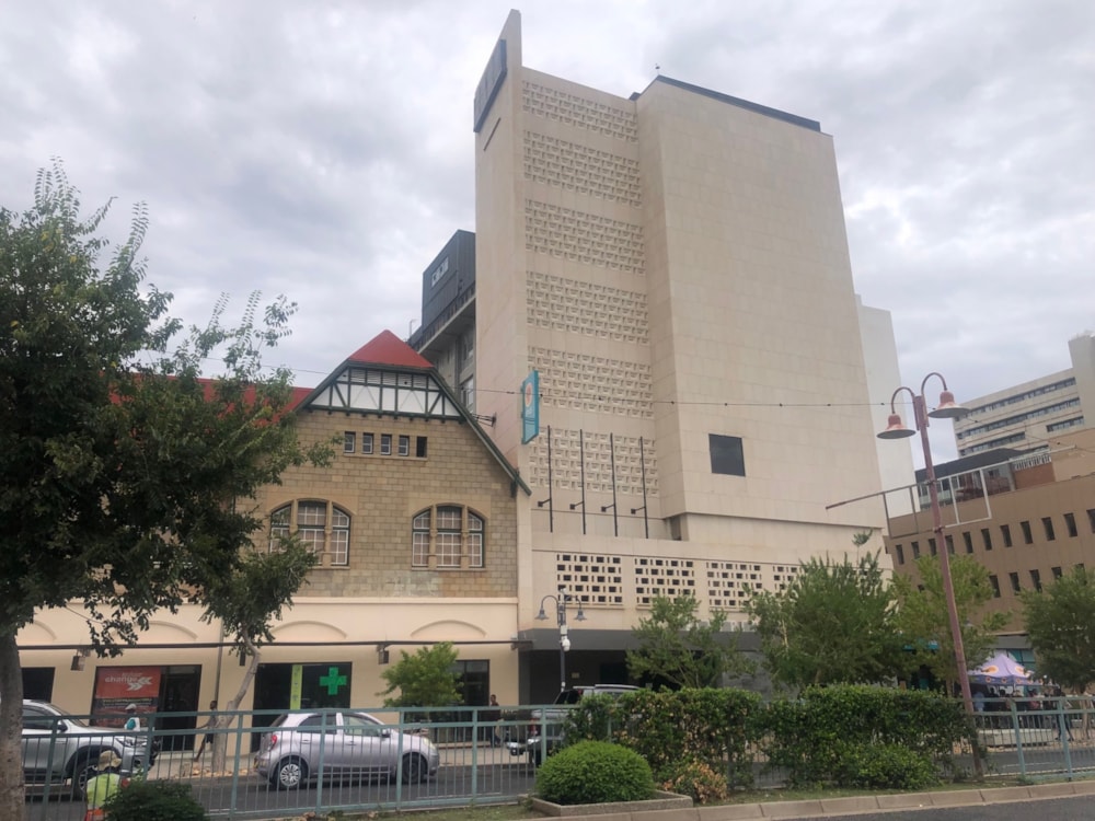 Commercial Building for sale in Windhoek, Namibia - 3NM1644497 Commercial Building for sale in Windhoek, Namibia - 3NM1644497