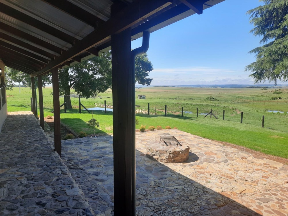 Mixed use farm sold in Dullstroom - 1DS1643230 Mixed use farm sold in Dullstroom - 1DS1643230