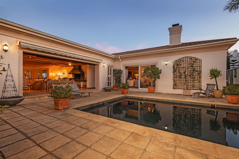 Double-storey house for sale in Aurora, Durbanville - DBV1602565