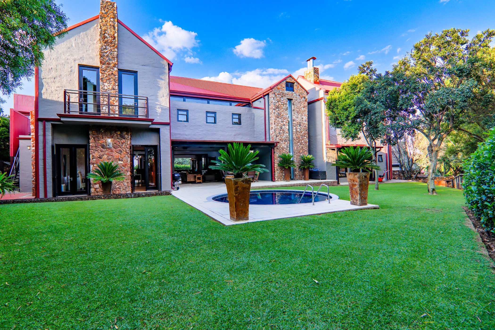 Security estate home for sale in Southdowns Estate - CN1575652