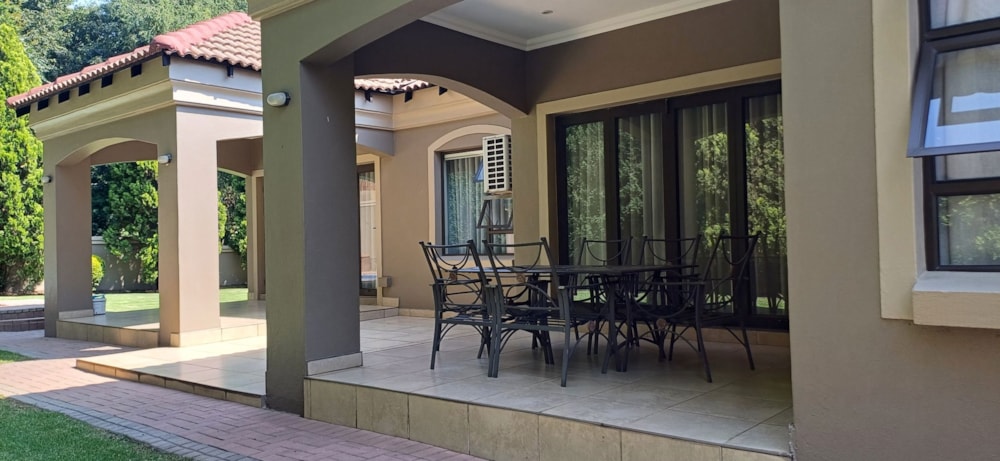 House sold in Blue Valley Golf Estate - CN1731812