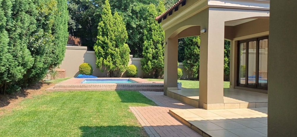 House sold in Blue Valley Golf Estate - CN1731812
