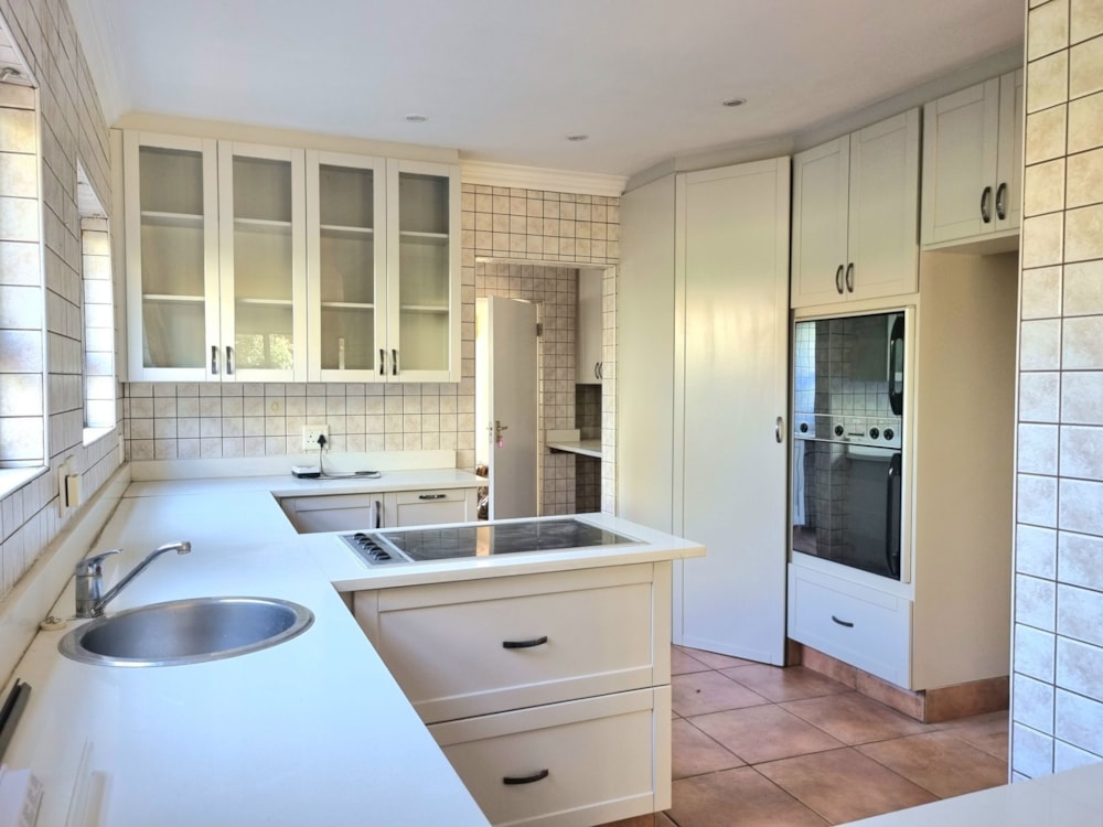 House to rent in Silver Lakes Golf Estate - PTL1751593 House to rent in Silver Lakes Golf Estate - PTL1751593