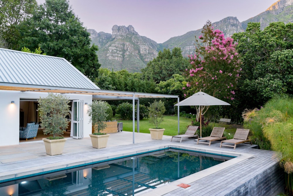 House sold in Bishopscourt - KW1609828