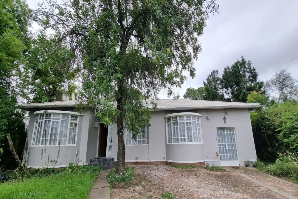 House let in Grahamstown (Makhanda) - 1GC1751789 House let in Grahamstown (Makhanda) - 1GC1751789